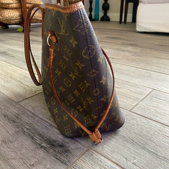 ❌SOLD❌ Louis Vuitton Neverfull MM - Picture 4 of 7